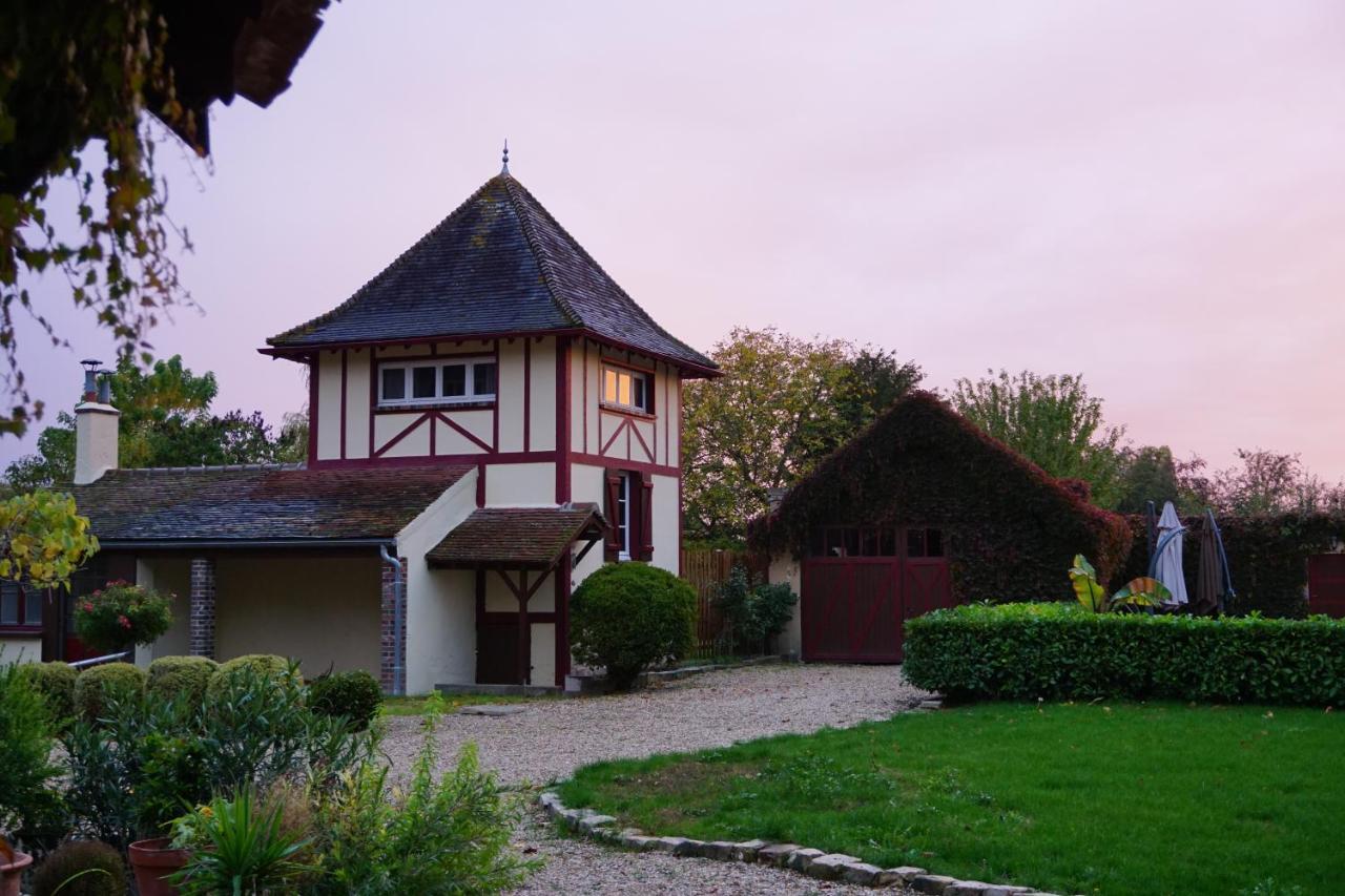 Manoir De La Comtesse Apartment Chailly-en-Biere Exterior photo